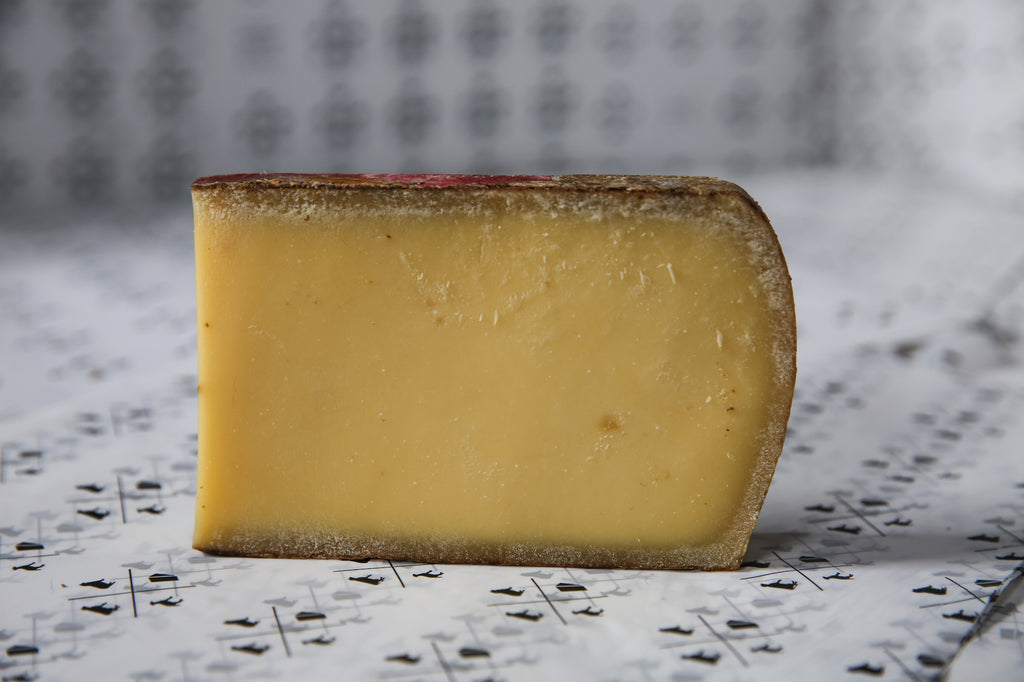 Comment organiser une dégustation verticale de fromages à la maison